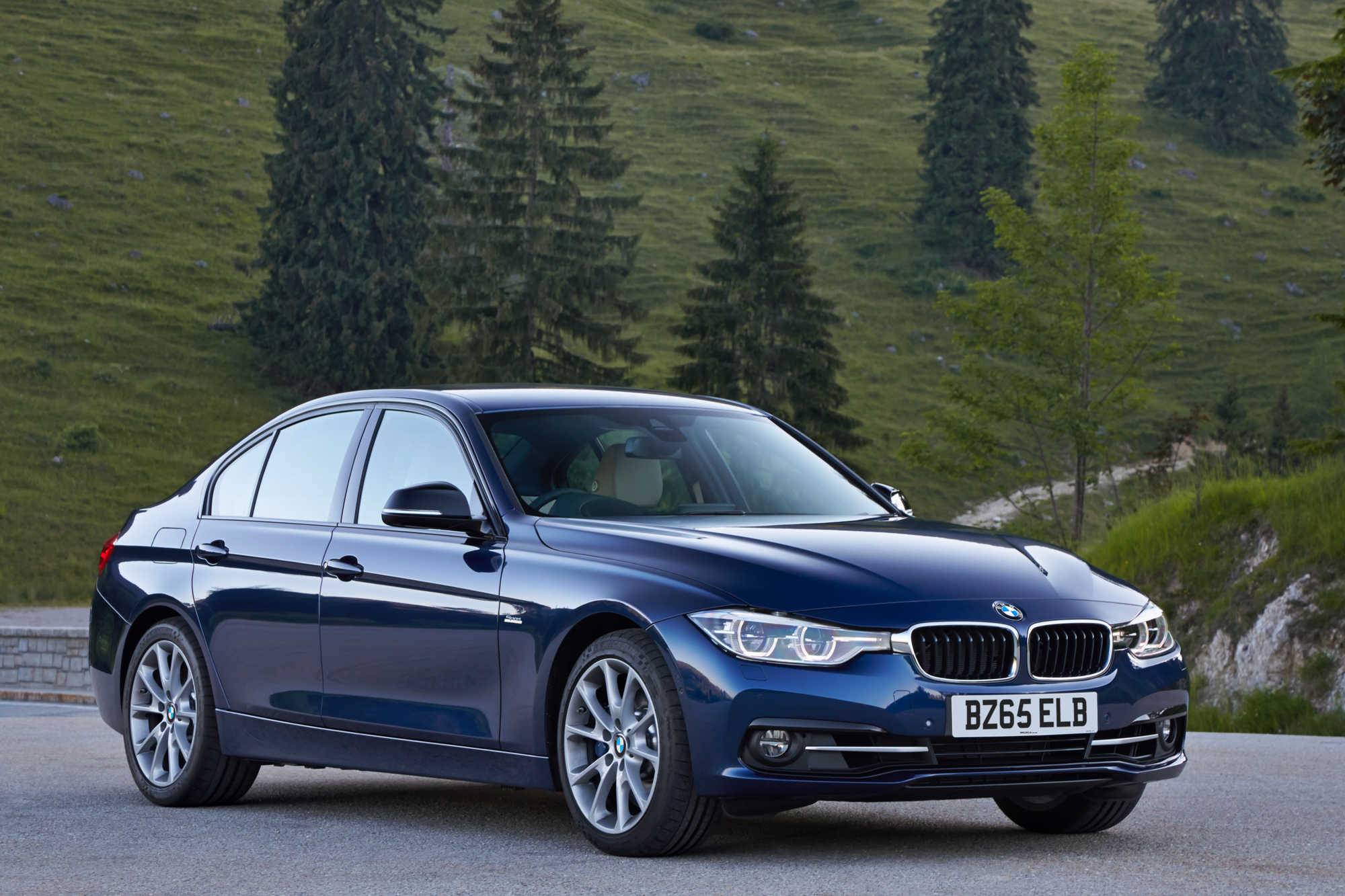 BMW 3 Series saloon review 