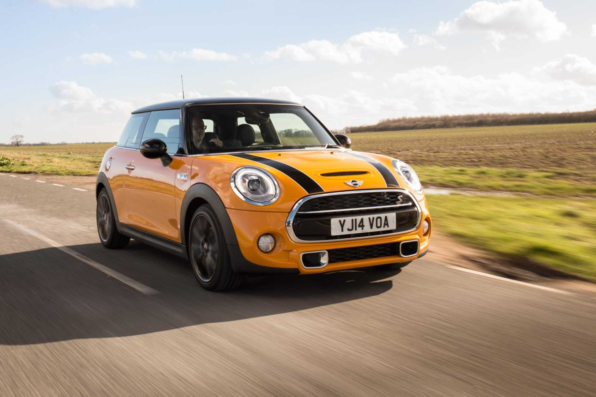 MINI Hatchback 3dr review 