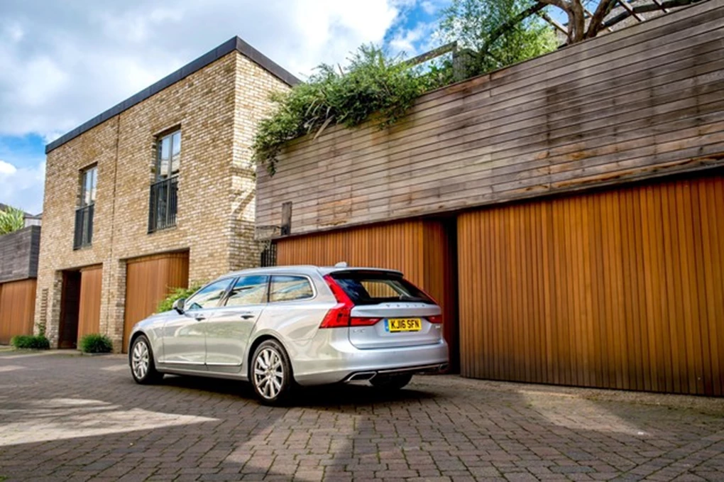 2017 Volvo V90 Estate
