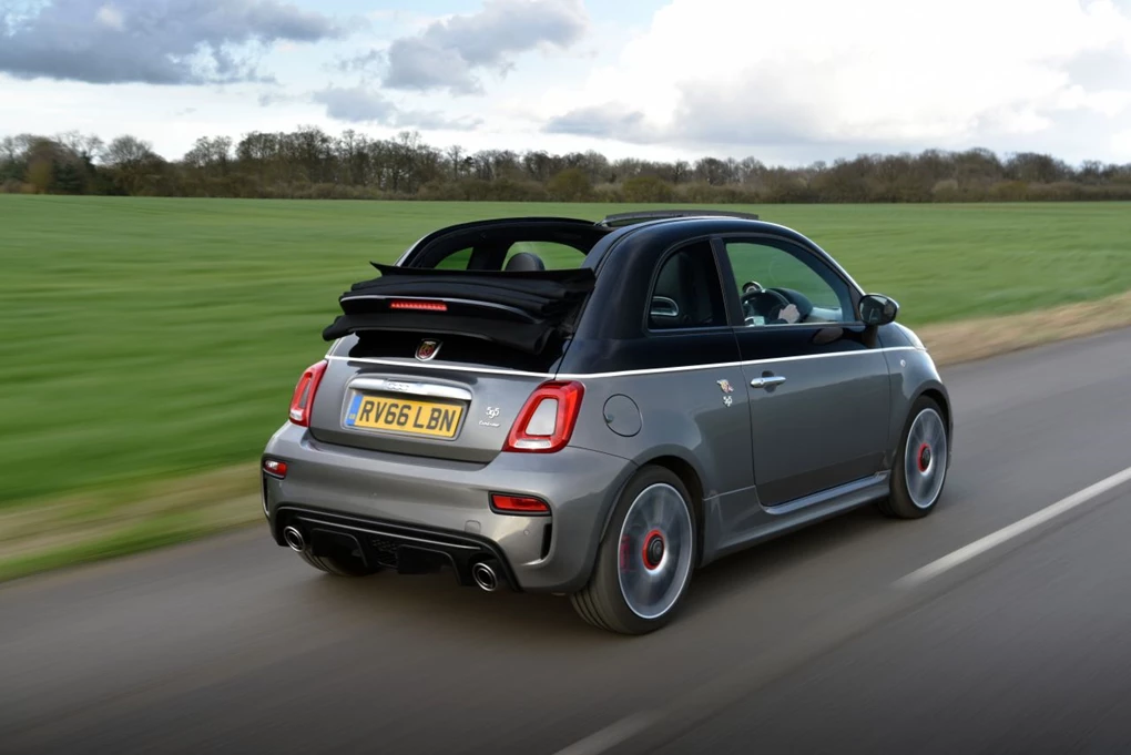 2017 Abarth 595 Turismo
