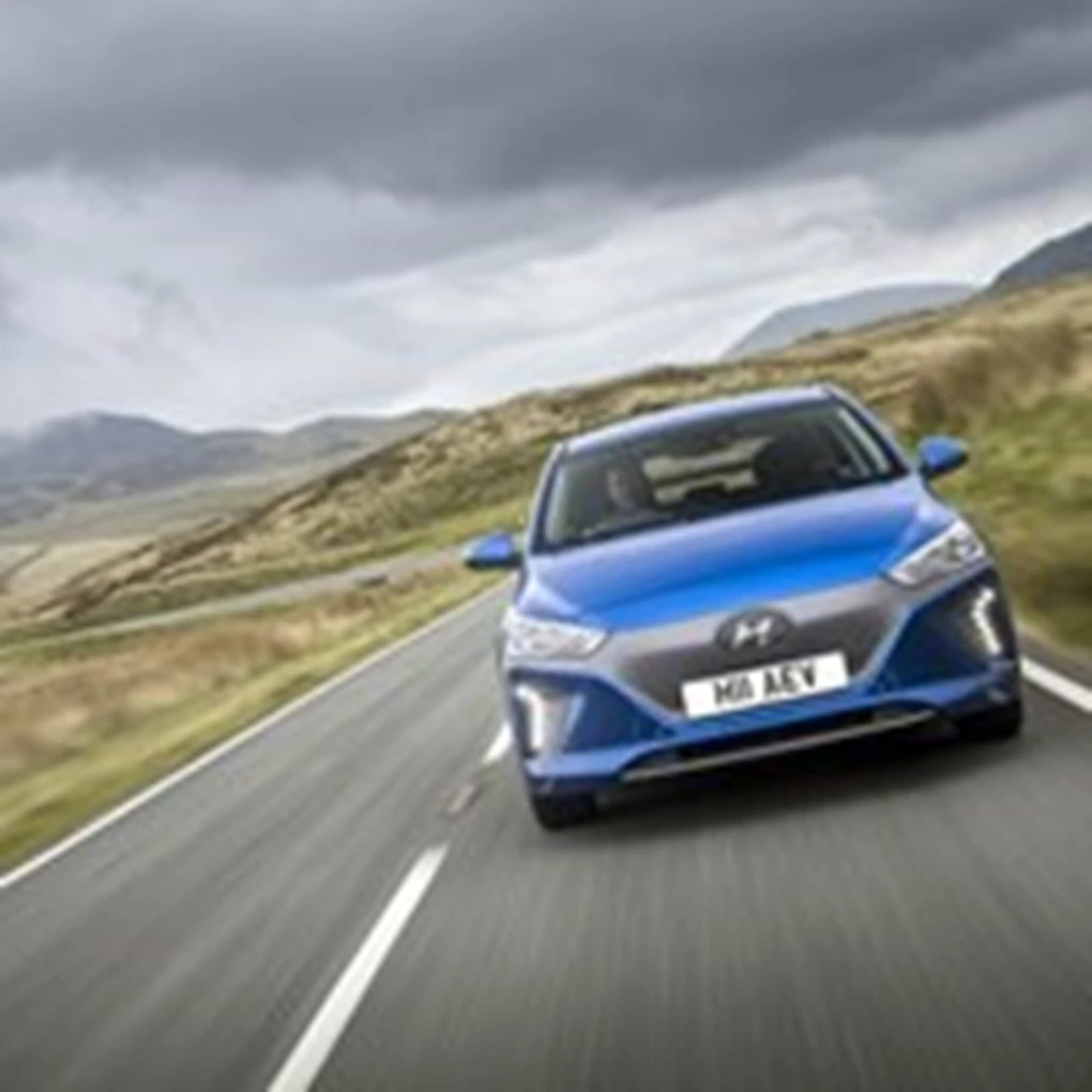 2017 Hyundai IONIQ Electric Premium