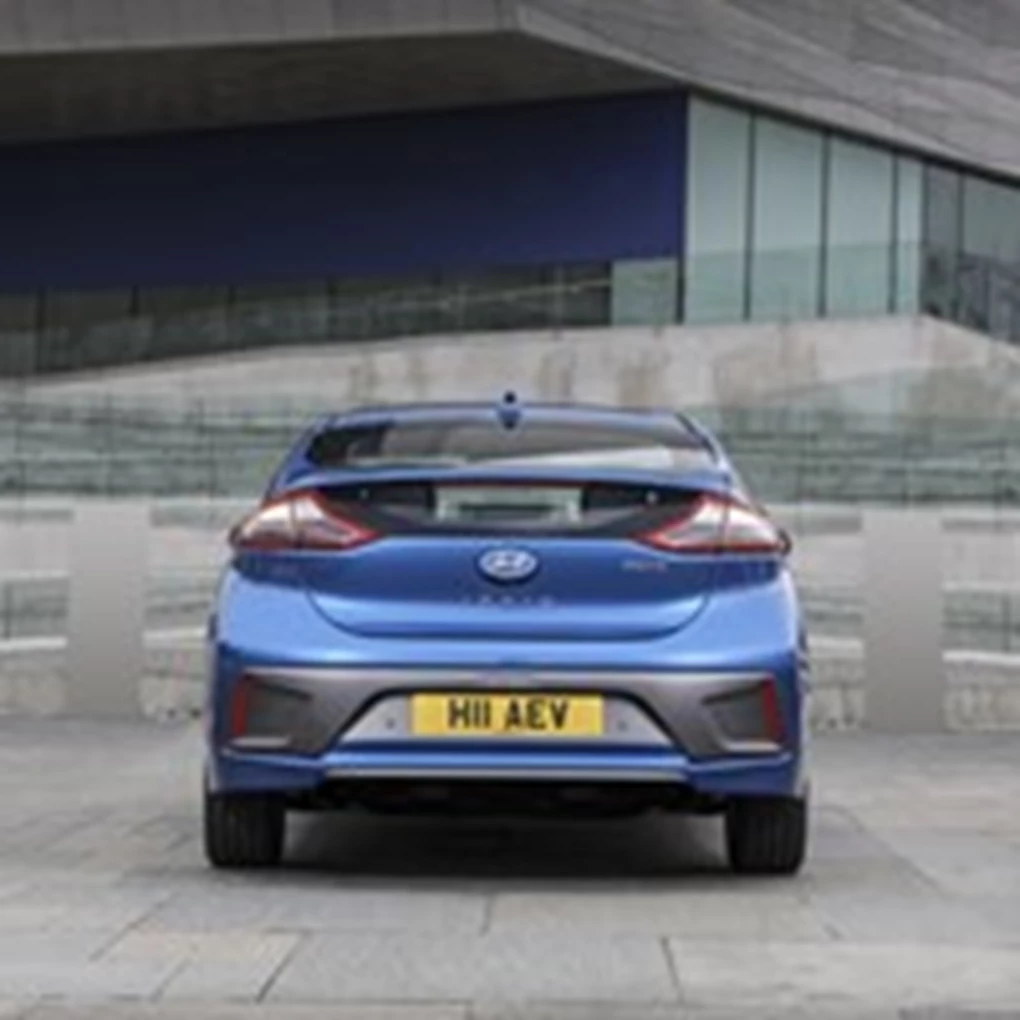 Hyundai Ioniq Electric Premium Rear