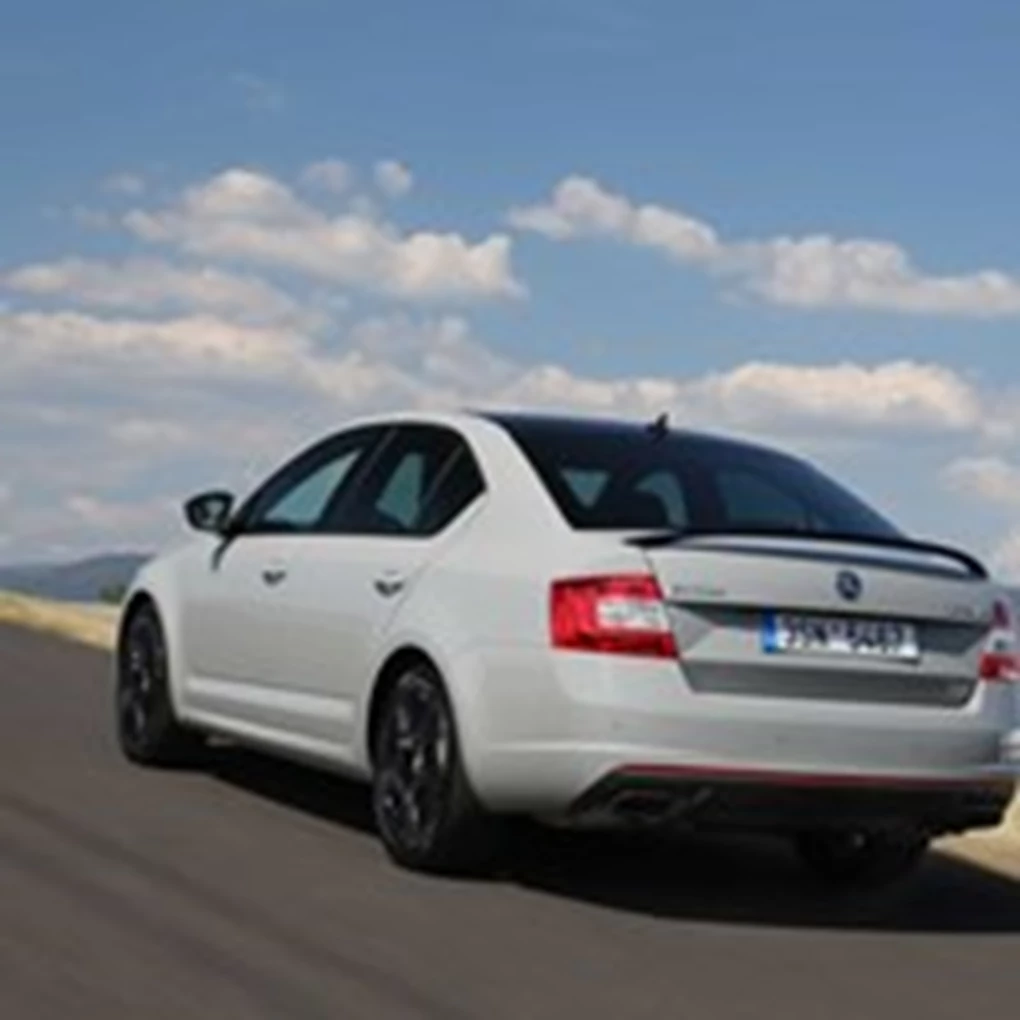 Skoda Octavia vRS 230 Hatchback Rear