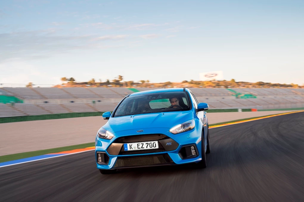 2016 Ford Focus RS hot hatch