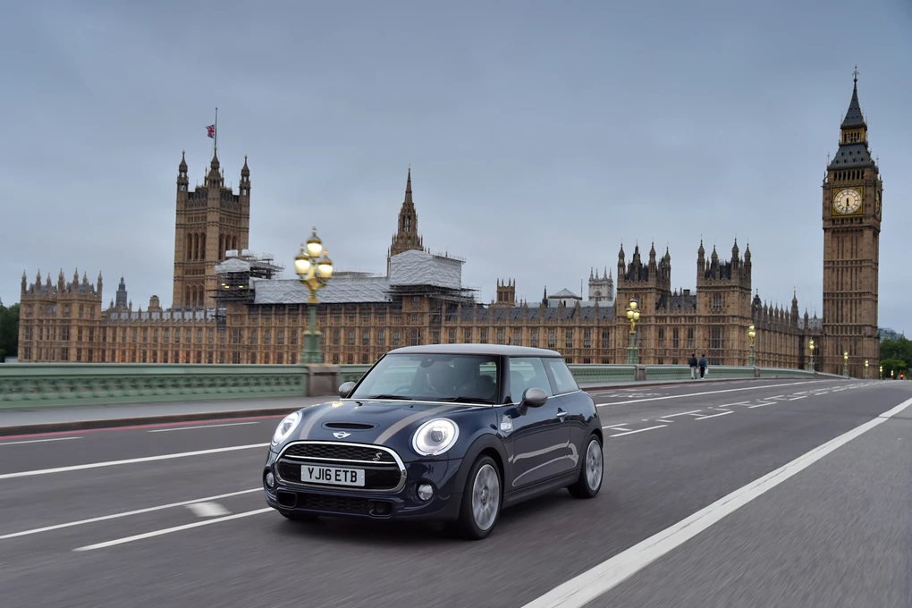 2016 Mini Hatch Seven premium hatchback