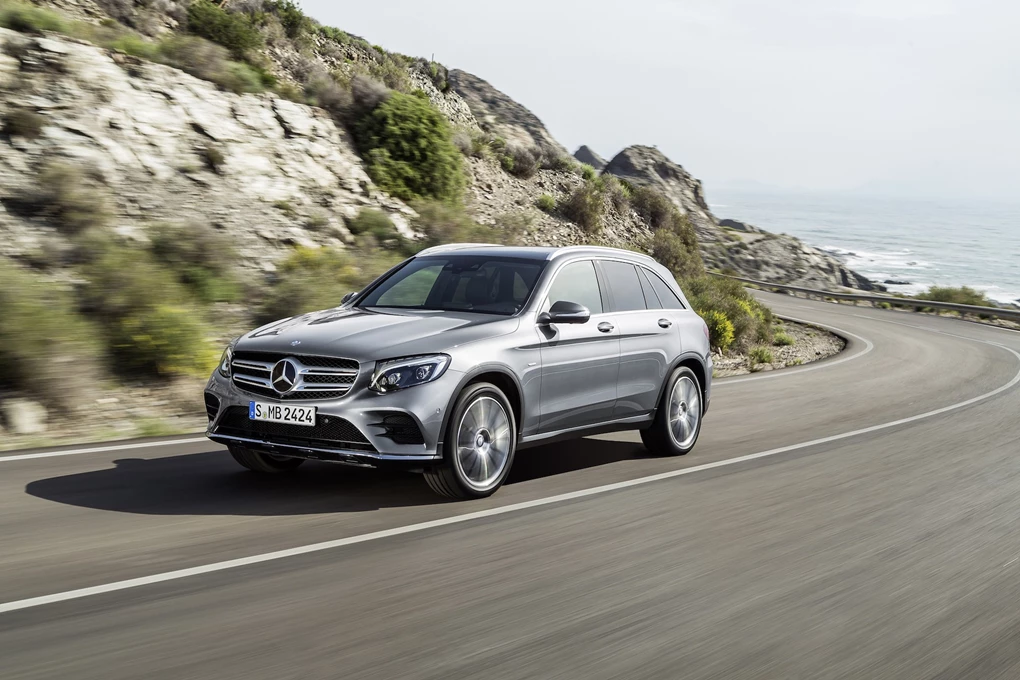 2015 Mercedes-Benz GLC mid-size SUV