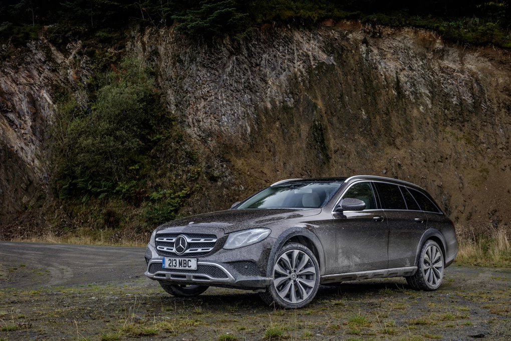 2017 Mercedes-Benz E-Class All-Terrain off-roading estate