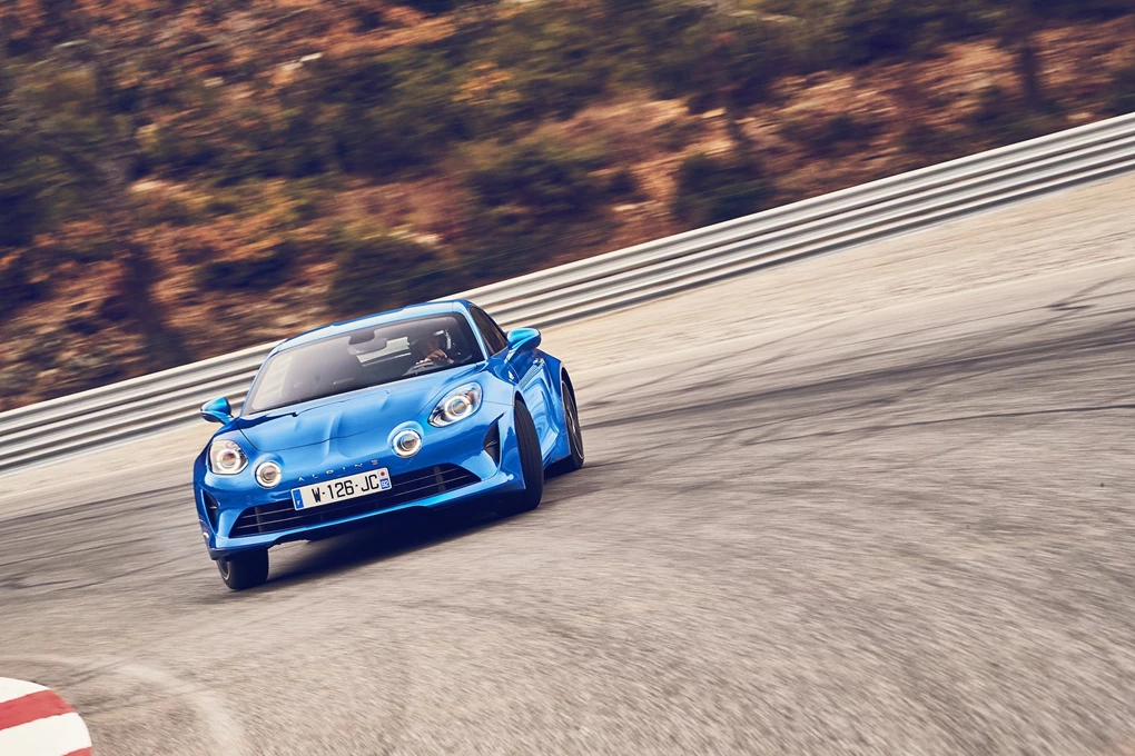 2018 Alpine A110 Premiere Edition sports coupe