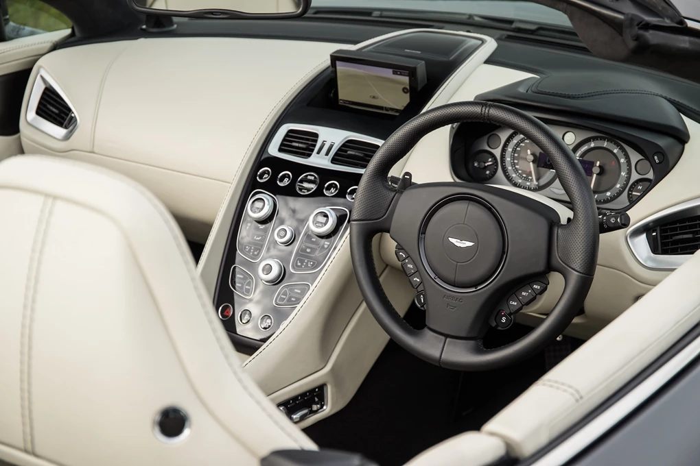 2016 Aston Martin Vanquish S Volante super GT convertible