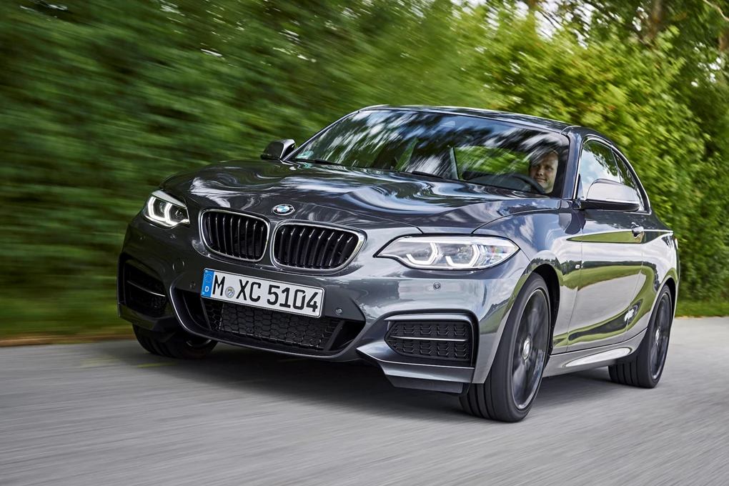 2017 BMW 2 Series sports coupe