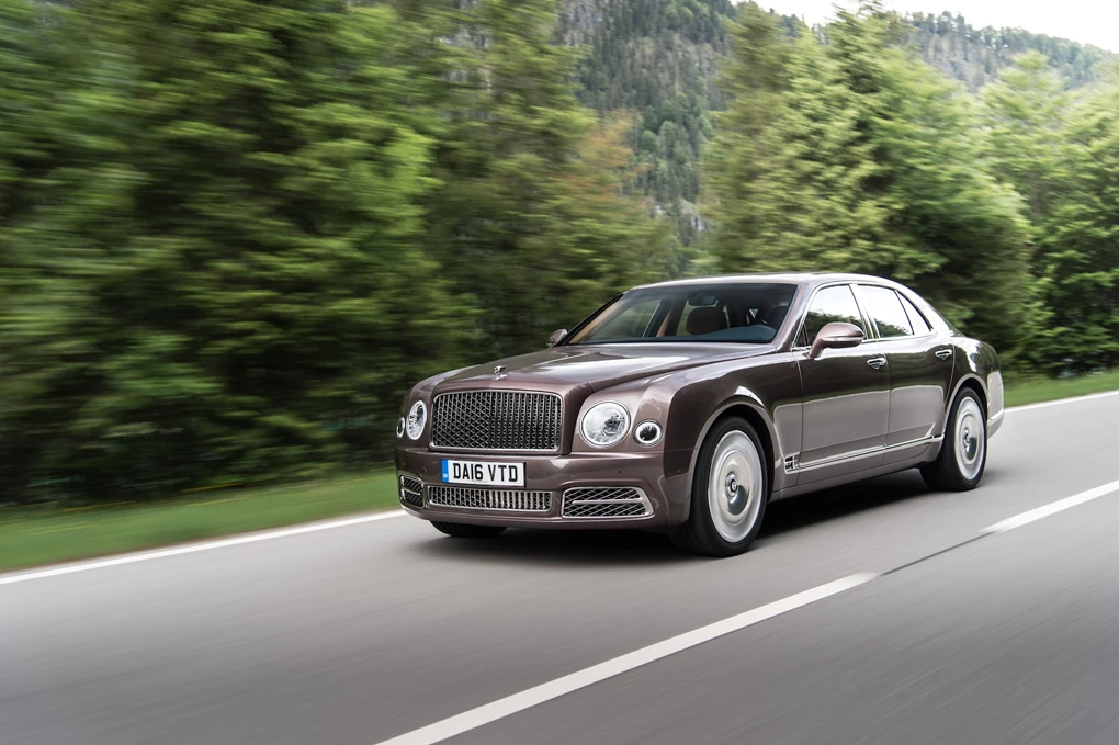 2016 Bentley Mulsanne premium saloon