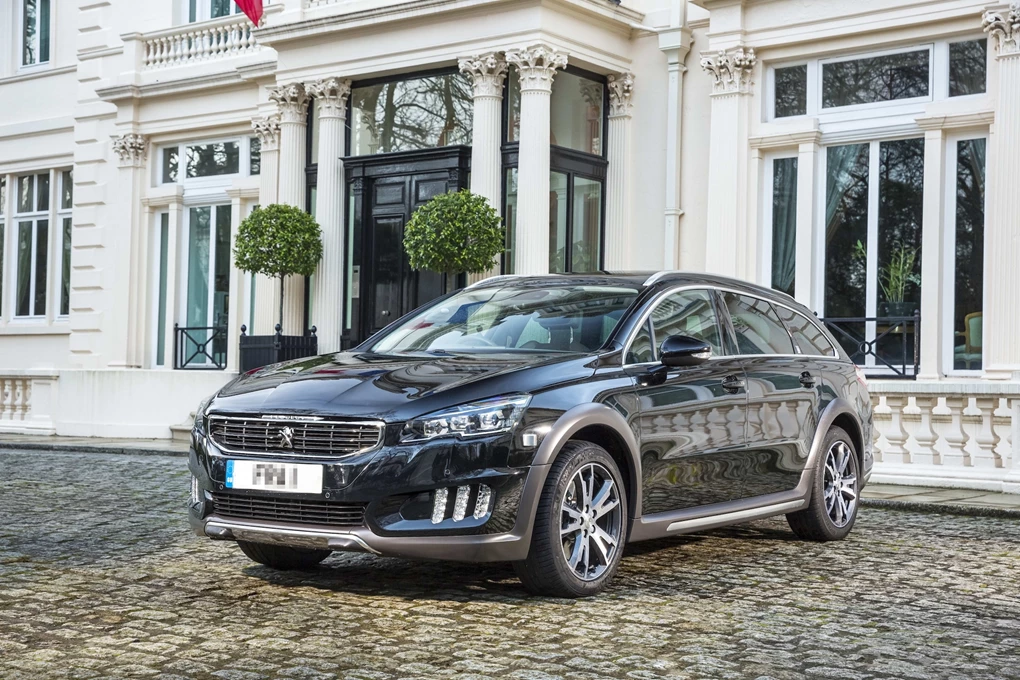 2016 Peugeot 508 RXH Hybrid 4 estate