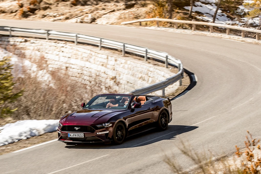 2018 Ford Mustang Convertible sports convertible