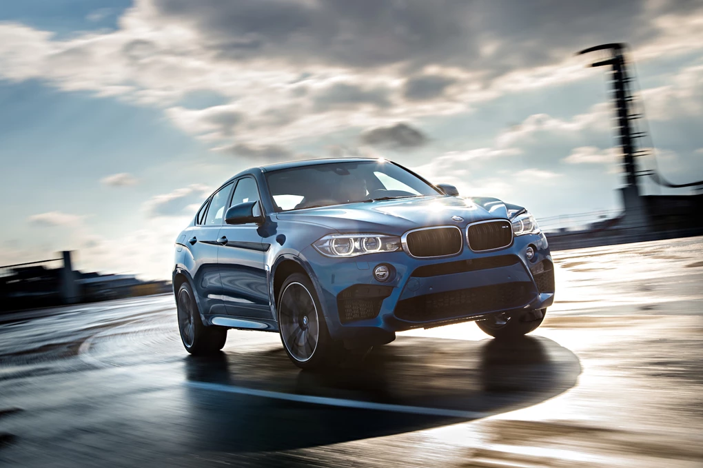 2016 BMW X6M performance SUV