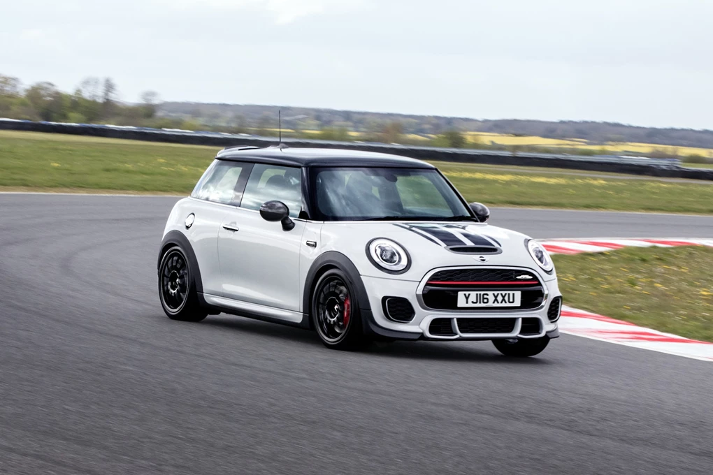 2016 Mini John Cooper Works Challenge