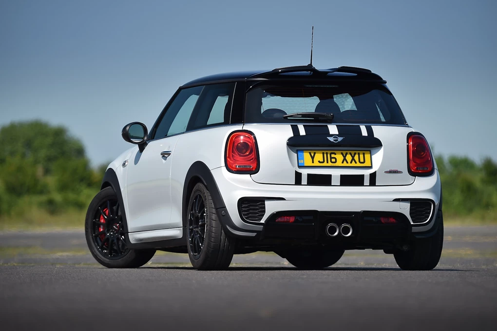 2016 Mini John Cooper Works Challenge