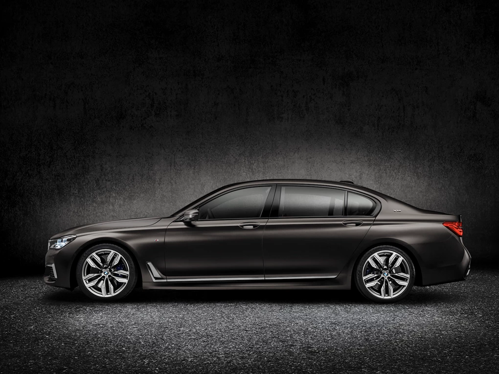 2017 BMW M760Li xDrive