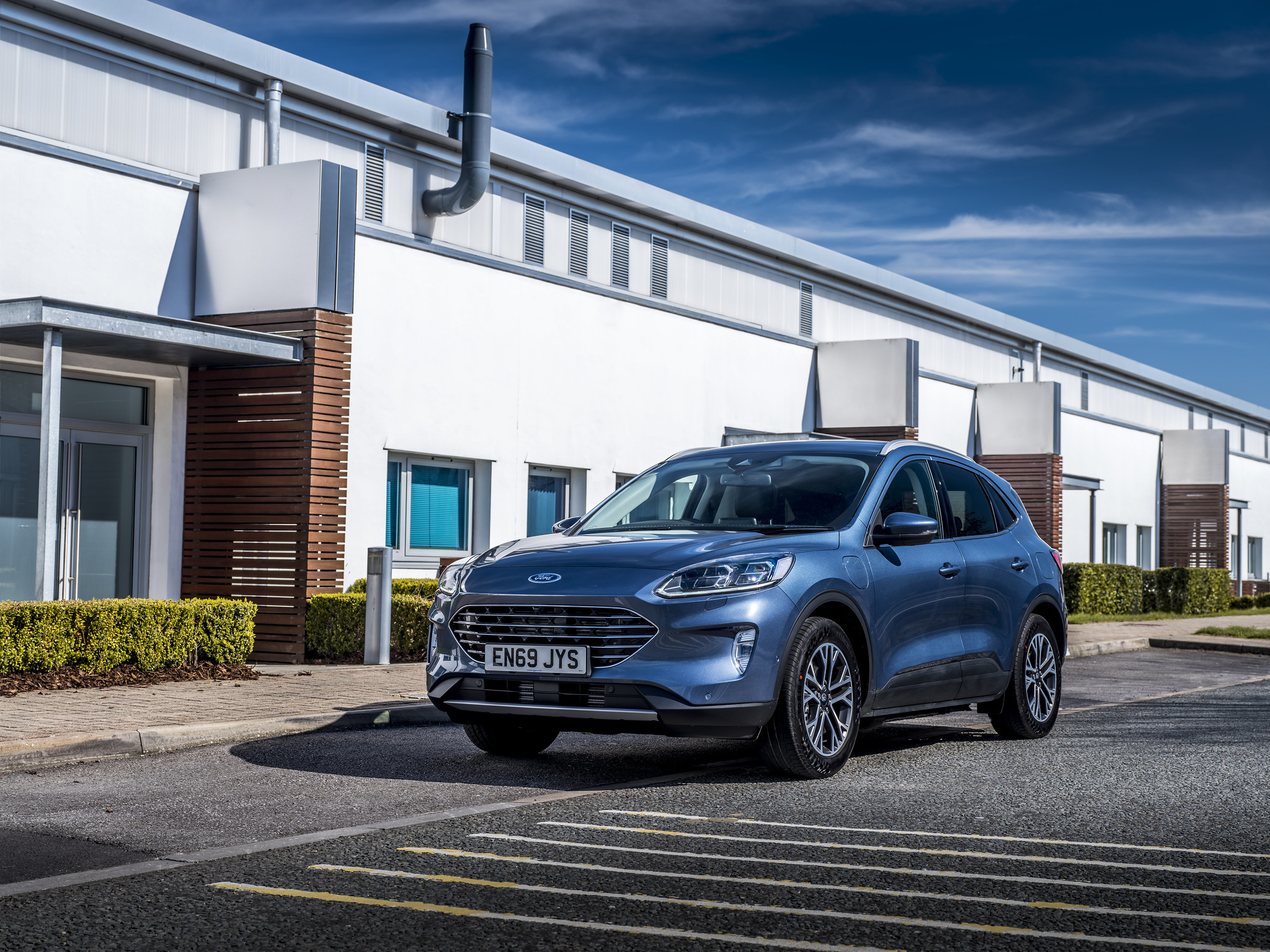 Ford Kuga line-up becomes petrol and hybrid-only 